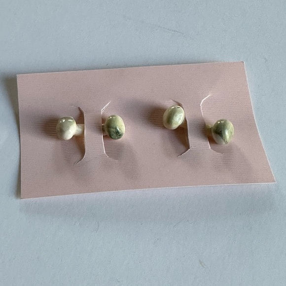 Vintage Selected Pearl bone shape cuff links - Picture 4 of 4